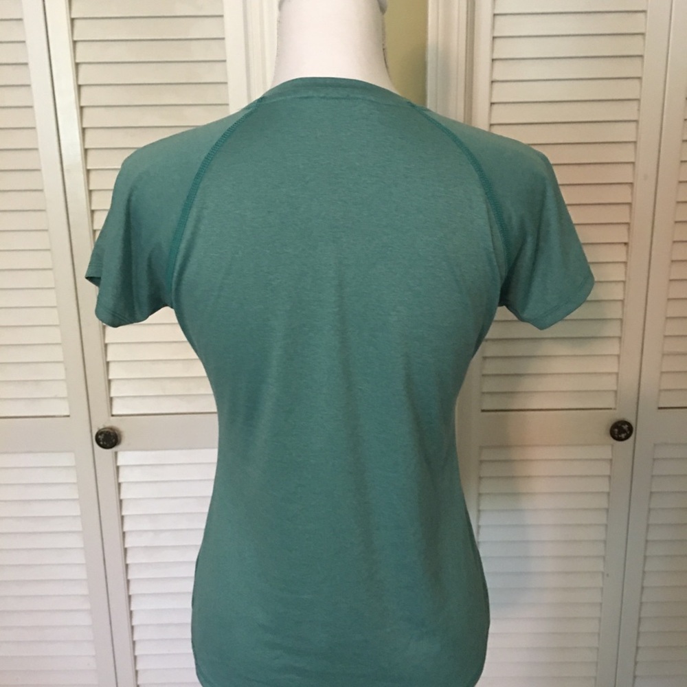The North Face Small Petite Active Top - Picture 2 of 4